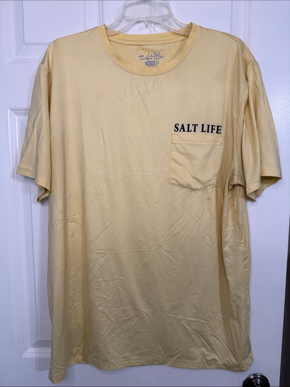 Salt Life Men’s Short-Sleeve Pocket Tee in Pale Yellow